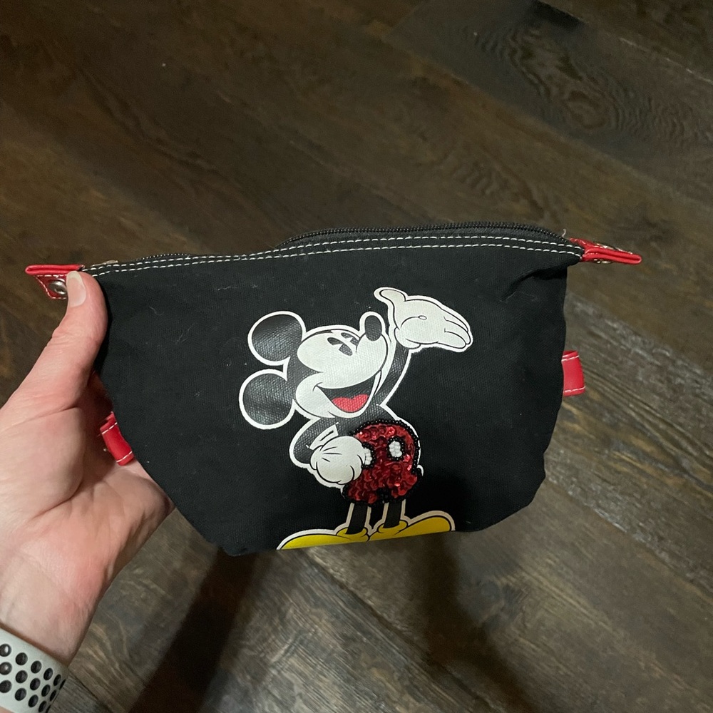Vintage Mickey Mouse bag. Zip top. Button on side.